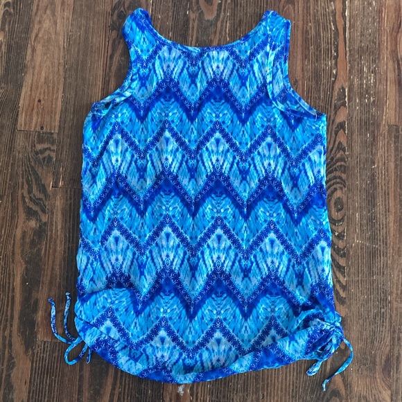 Sister Cover Up - Picture 2 of 7